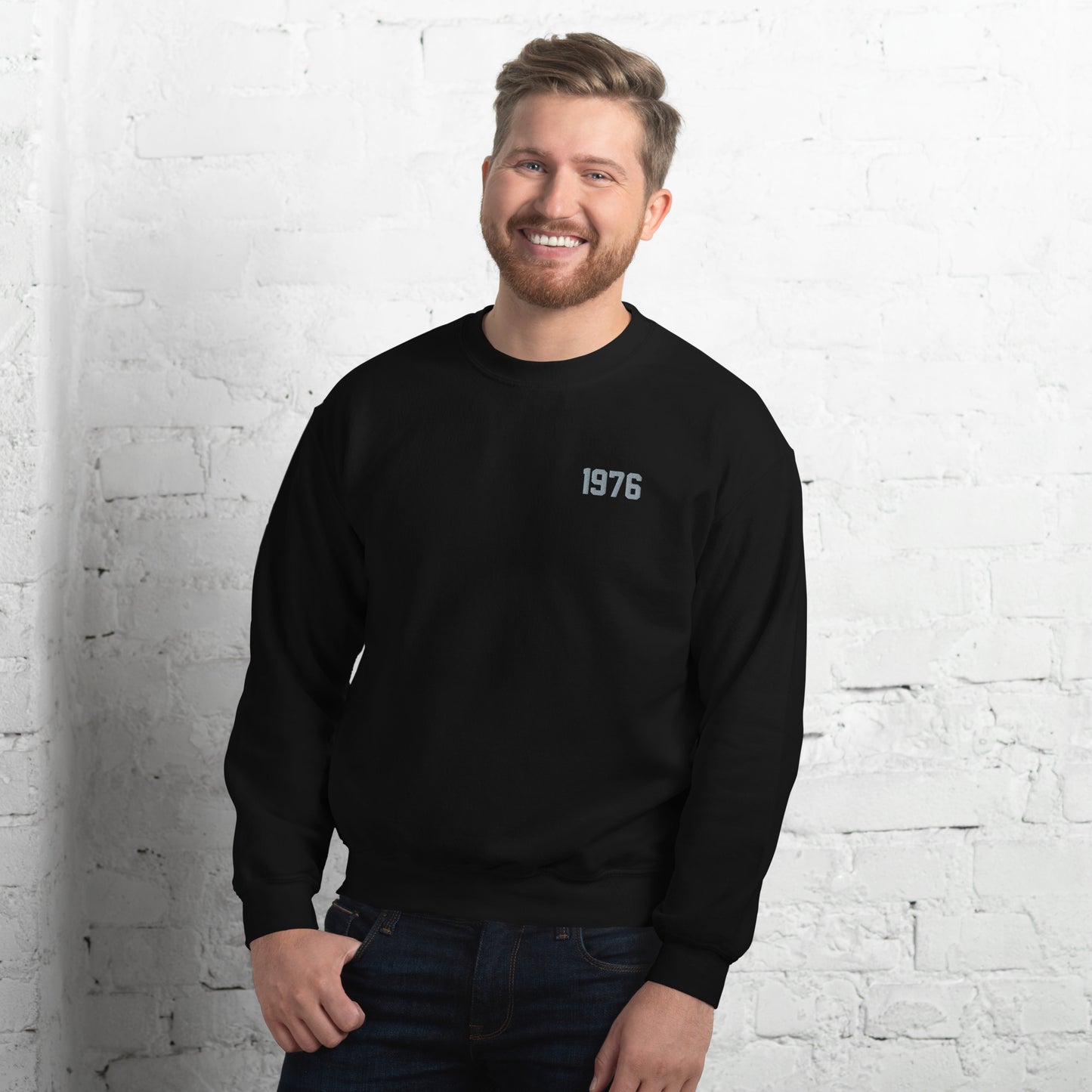 1976 Embroidery Crew Neck Sweatshirt